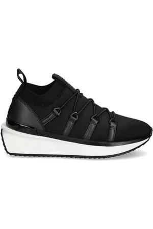 DKNY Aiza Sneakers