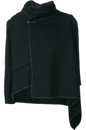 Comme des Garçons Jacke im Deconstructed-Look