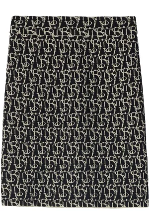 Burberry Rock mit B-Anhänger