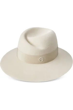 Le Mont St Michel Virginie Fedora
