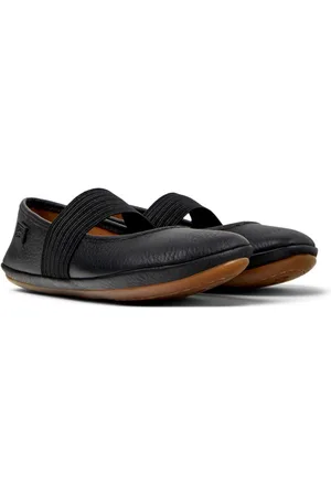 Camper Ballerinas mit Riemen