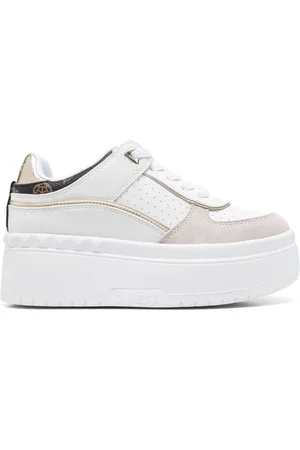 Guess Sneakers mit Logo-Prägung