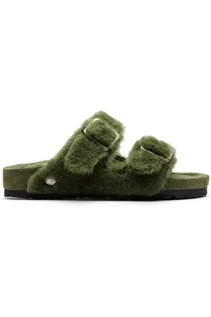 Birkenstock Shearling-Sandalen