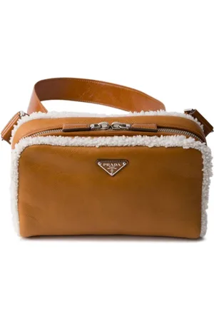 Prada Schultertasche mit Shearling-Besatz