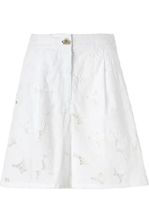 GENNY Shorts aus floraler Spitze