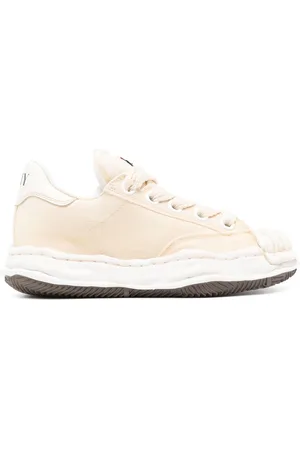 Maison Mihara Yasuhiro Sneakers mit runder Kappe