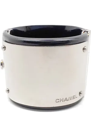 CHANEL 2007s Armspange mit Logo-Schild