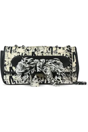 CHANEL 2003 Choco Bar Schultertasche