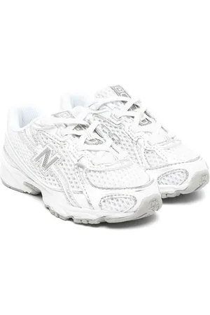 New Balance 740 Sneakers