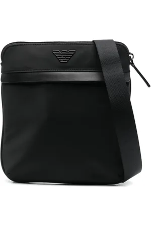 Emporio Armani Schultertasche mit Logo-Schild