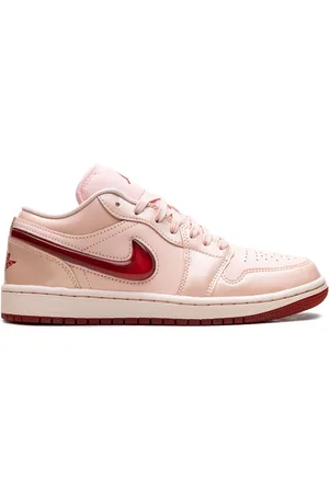 Jordan 1 Low Patent Valentine