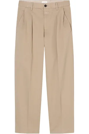 Closed Ruthy Hose
