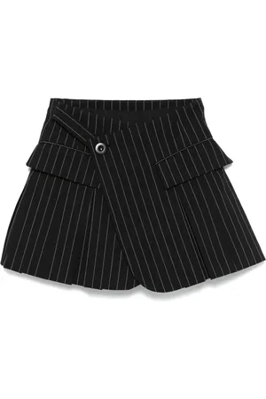SACAI Gestreifte Shorts