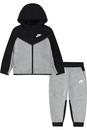 Nike Jogginganzug mit Logo-Stickerei