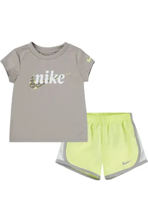Nike Shorts-Set mit Logo
