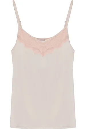 Hanro Top mit Spitzenapplikation