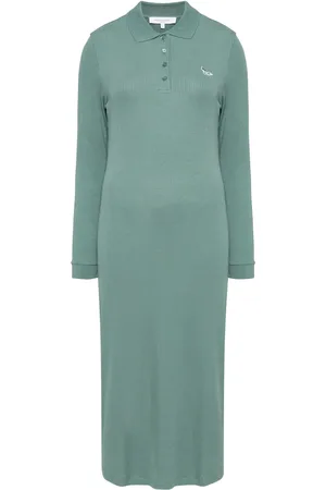 Maison Kitsuné Fein geripptes Poloshirtkleid mit langen Ärmeln