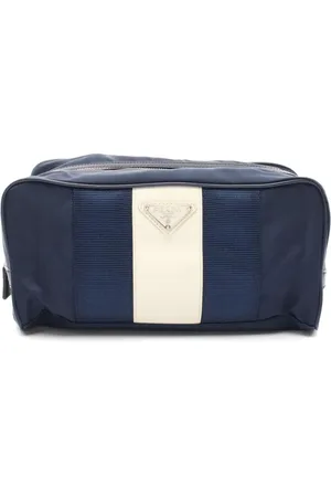 Prada 2000s Clutch mit emailliertem Triangel-Logo