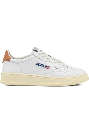 Autry Medalist Low WMNS White/Sandstorm Sneakers