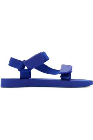 Burberry Flache Trek Sandalen