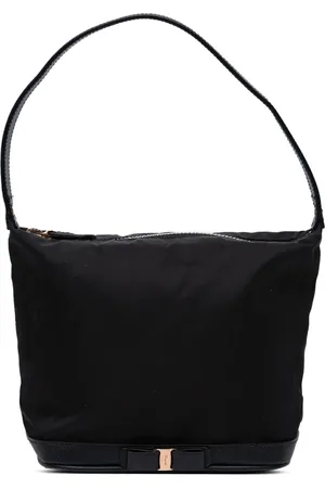 Salvatore Ferragamo 2000-2024 Nylon Vara Bow Schultertasche