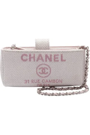 CHANEL 2016-2017 Deauville Phone Clutch aus Raffiabast mit Kettenriemen