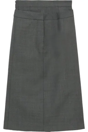 Shushu/Tong Midirock im Layering-Look