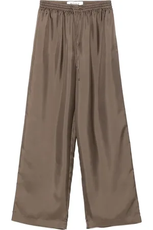 Rohe Hose aus Seide