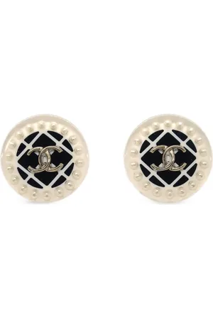 CHANEL 2019 Ohrstecker mit CC