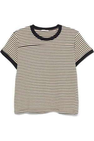 Carter Young Gestreiftes T-Shirt
