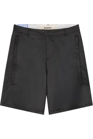 ROUGH. Shorts mit Satin-Finish