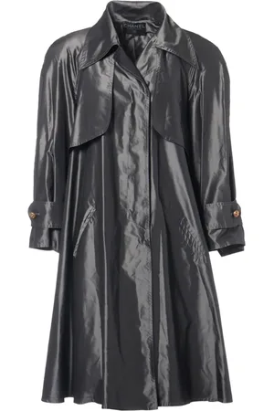 CHANEL Trenchcoat aus Satin