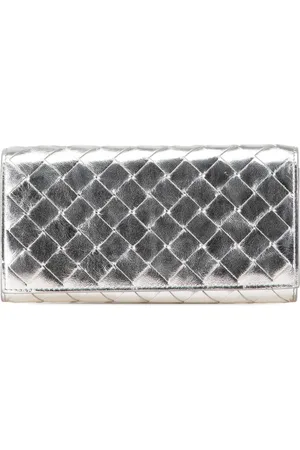 Bottega Veneta 2012-2024 längliches Intrecciato Flap Portemonnaie aus laminiertem Leder