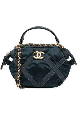 CHANEL 2021 Lifestyle Clutch mit Kettenriemen