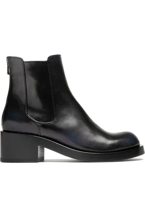 Officine creative Brett Stiefel