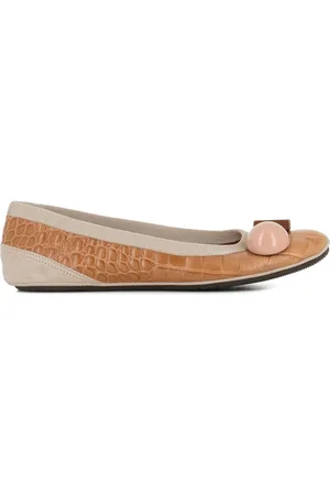 DOVE NUOTANO GLI SQUALI Becky Ballerinas