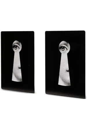 FORNASETTI Buchstützen mit Schlüsselloch-Motiv