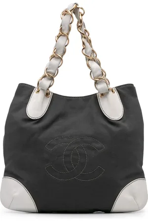 CHANEL 2003-2004 Olsen Tote Bag aus Canvas mit CC