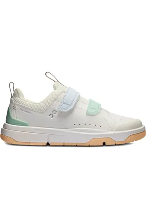 On Running Sneakers mit perforierter Zehenkappe