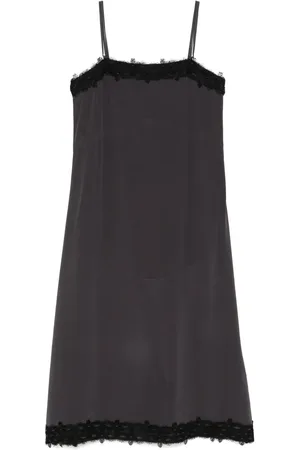 Soeur Ethelle Midikleid