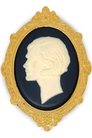 CHANEL 1990-2000s Cameo Brosche