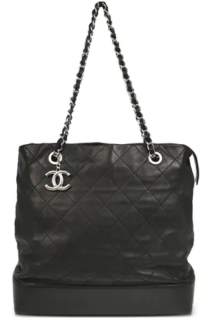 CHANEL 2010 Chain Tote Bag