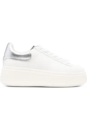 Ash Moby Sneakers