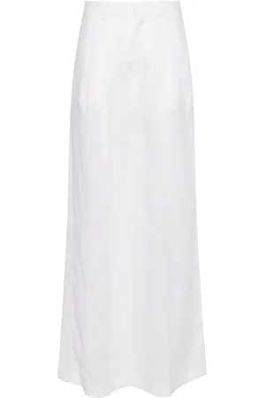 Chloé Ramiehose mit weitem Bein