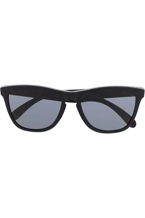 Oakley Holbrook