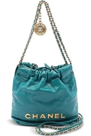CHANEL 2021 mini 22 Handtasche