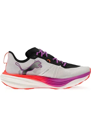 PUMA Deviate Sneakers