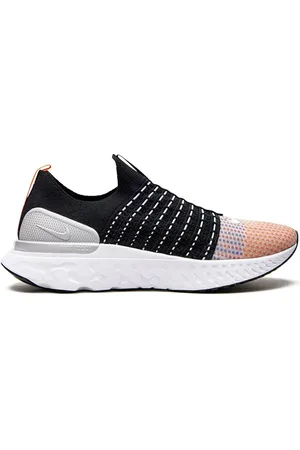 Nike React Phantom Run Flyknit 2 Sneakers