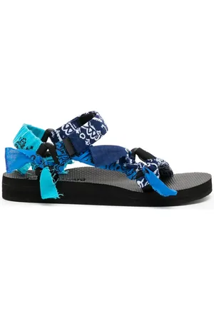 Arizona Love Trekky Sandalen mit Bandana-Print