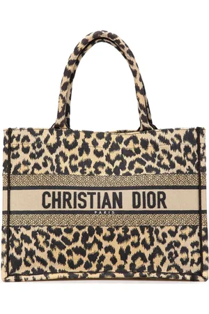 Dior 2021 mittelgroße Mizza Leopard Book Tote Bag aus besticktem Canvas